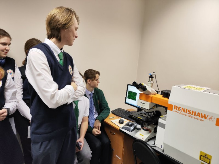 Сотрудники факультета биотехнологии и биологии МГУ им. Н. П. Огарева радушно приняли лицеистов!.